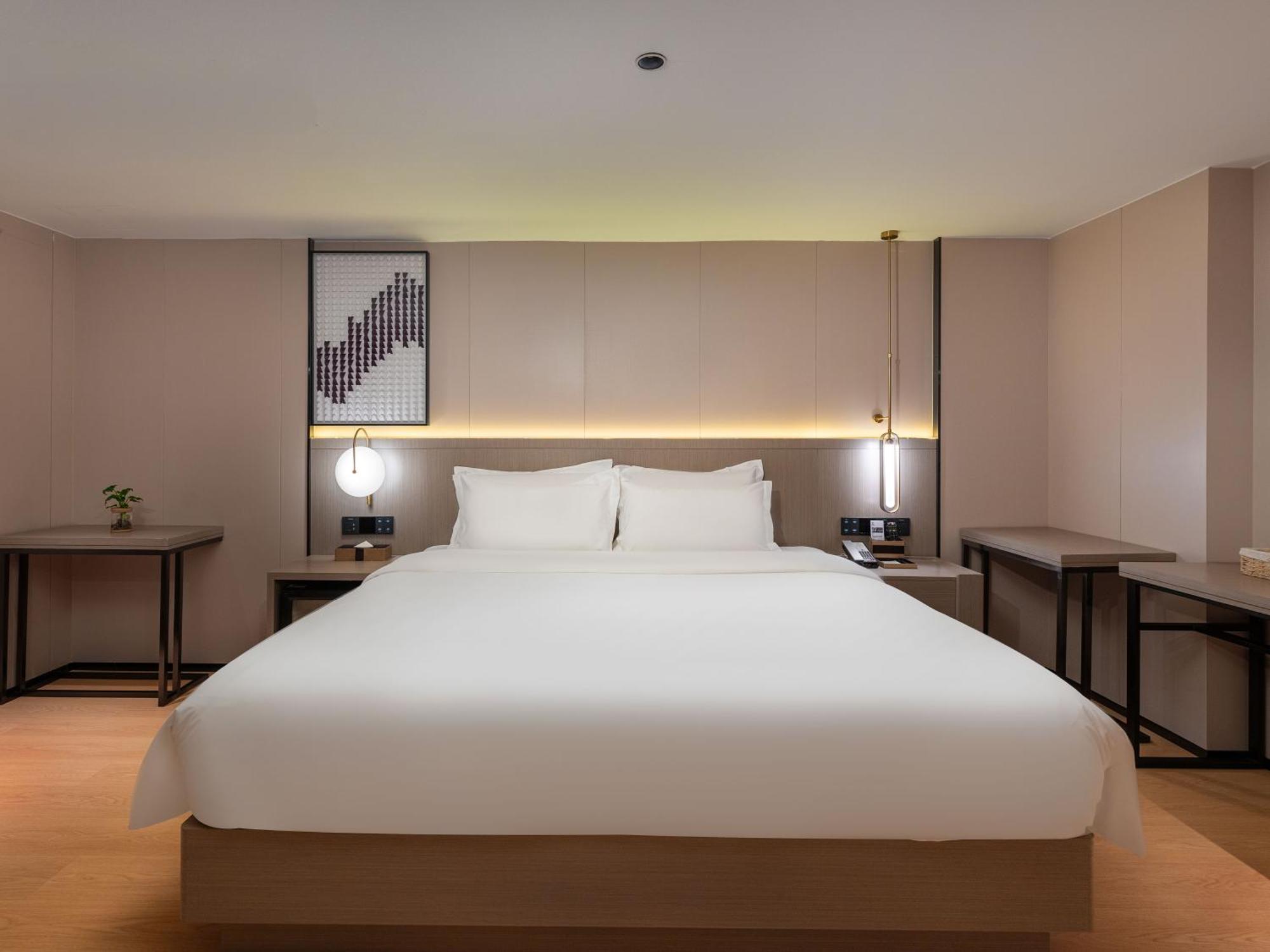 Lavande International Hotel Guangzhou Taikoo Hui Square Shipaiqiao Metro Station Branch - Free Shuttle Bus To Canton Fair Complex During Canton Fair Period & Free Vpn Internet Access Exteriér fotografie