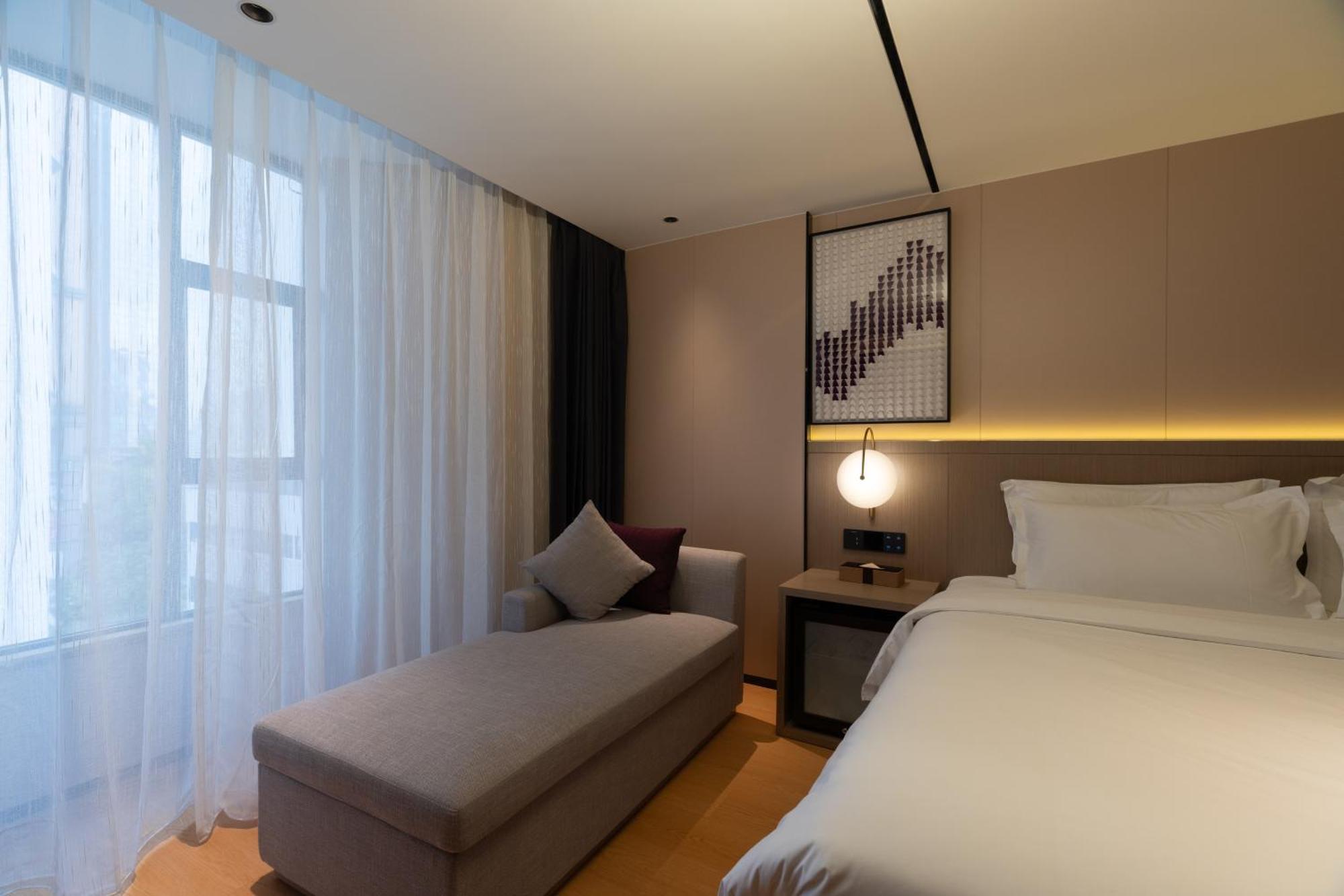 Lavande International Hotel Guangzhou Taikoo Hui Square Shipaiqiao Metro Station Branch - Free Shuttle Bus To Canton Fair Complex During Canton Fair Period & Free Vpn Internet Access Exteriér fotografie