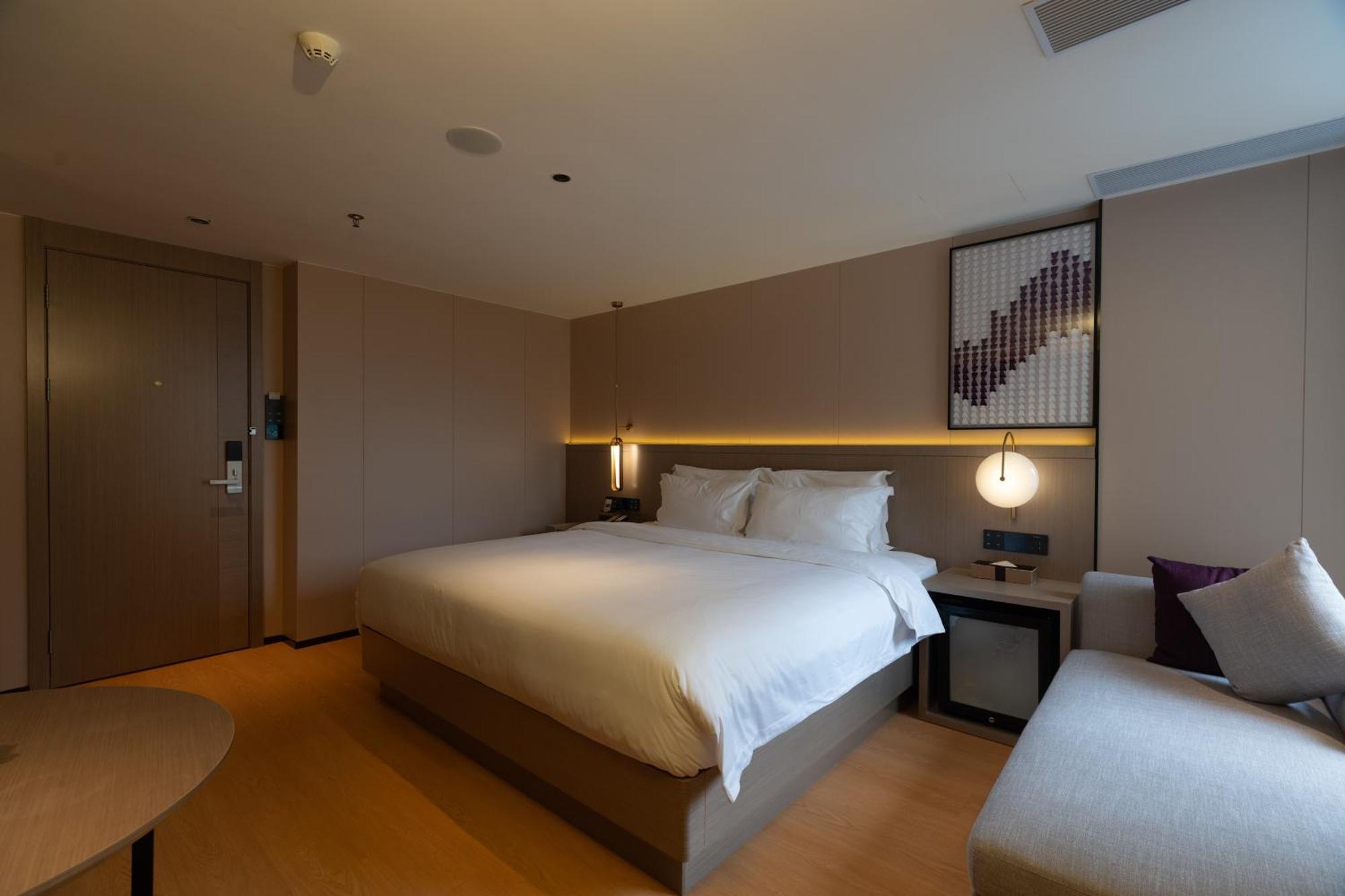 Lavande International Hotel Guangzhou Taikoo Hui Square Shipaiqiao Metro Station Branch - Free Shuttle Bus To Canton Fair Complex During Canton Fair Period & Free Vpn Internet Access Exteriér fotografie