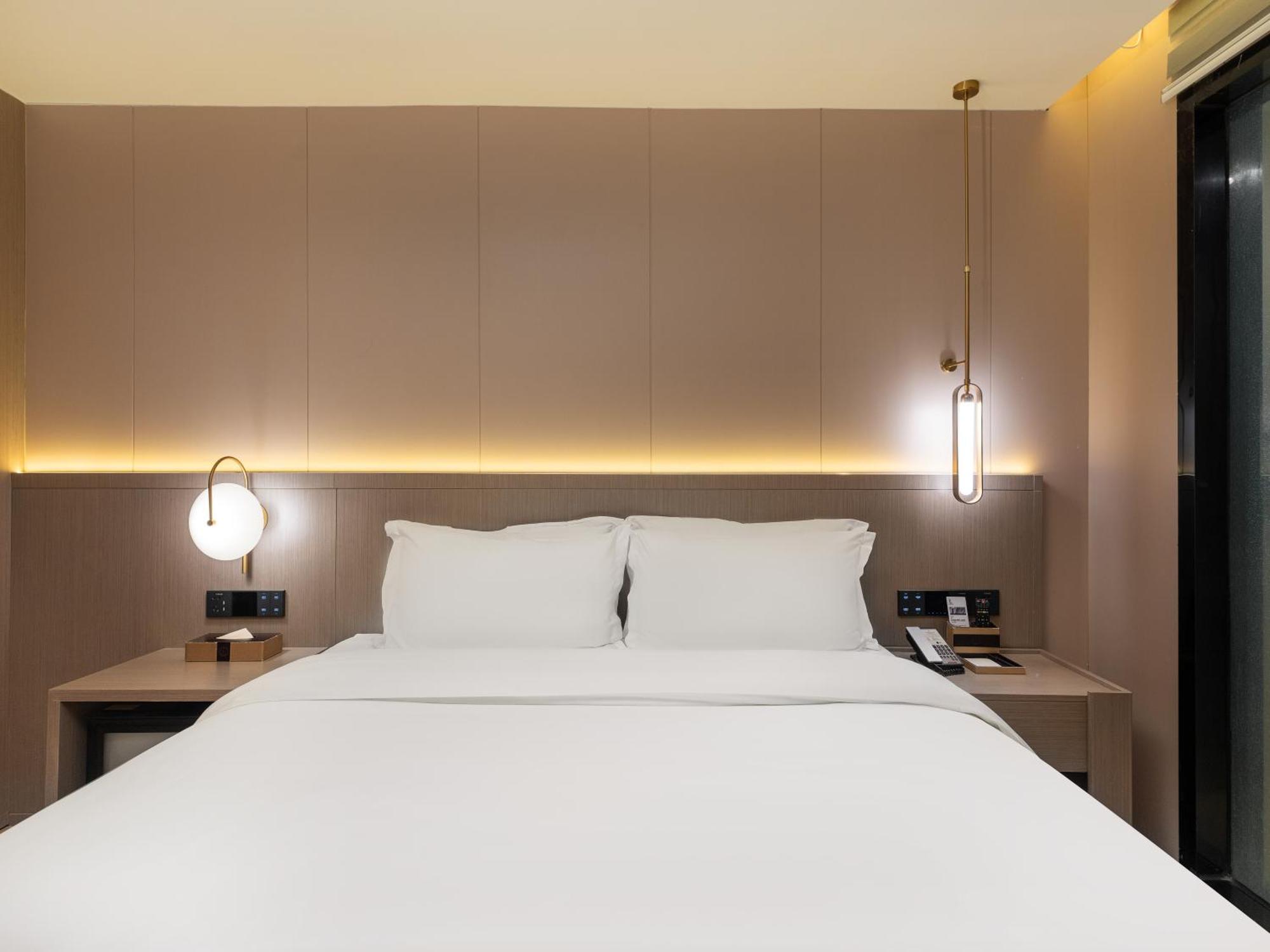 Lavande International Hotel Guangzhou Taikoo Hui Square Shipaiqiao Metro Station Branch - Free Shuttle Bus To Canton Fair Complex During Canton Fair Period & Free Vpn Internet Access Exteriér fotografie