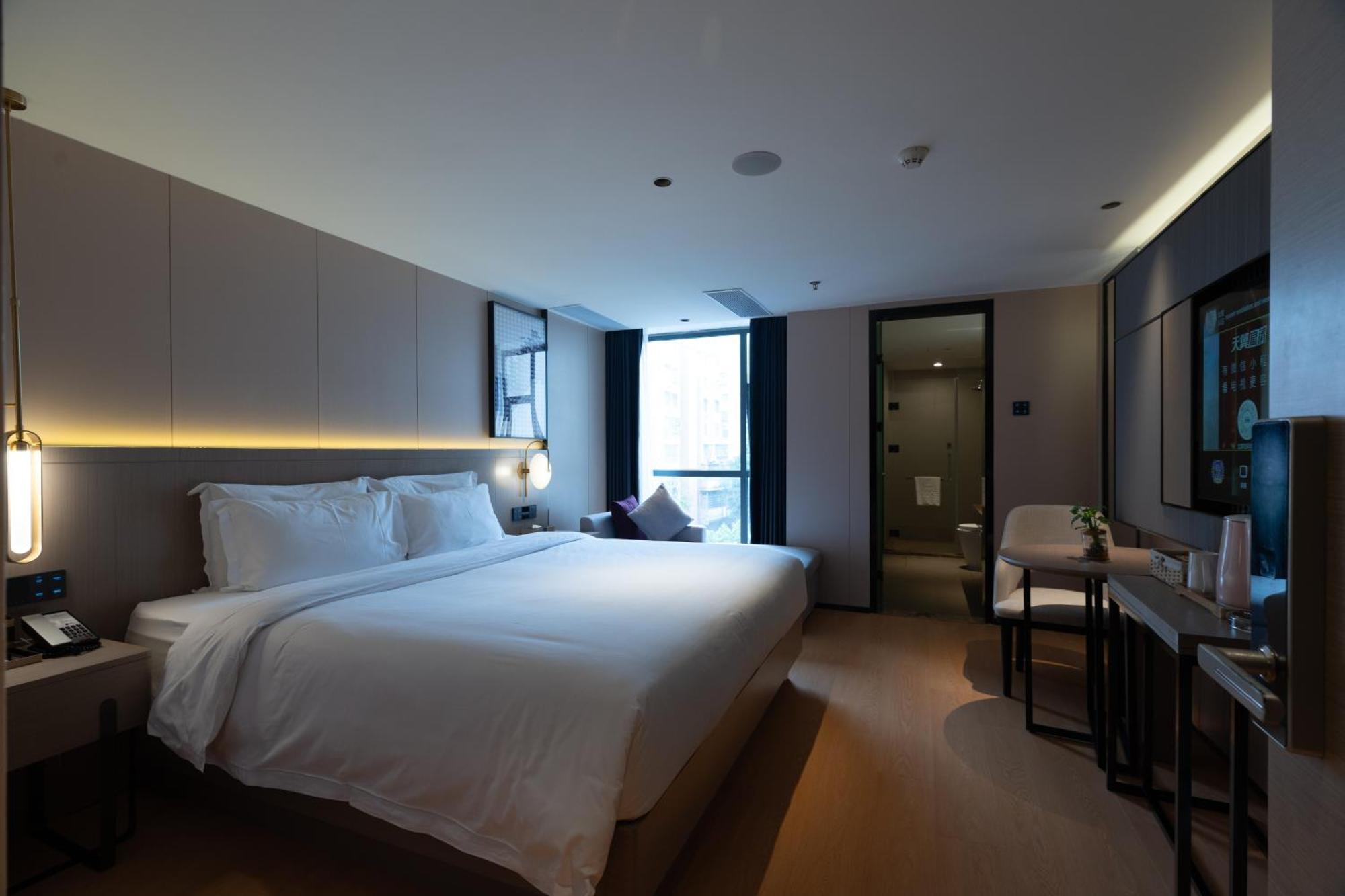 Lavande International Hotel Guangzhou Taikoo Hui Square Shipaiqiao Metro Station Branch - Free Shuttle Bus To Canton Fair Complex During Canton Fair Period & Free Vpn Internet Access Exteriér fotografie