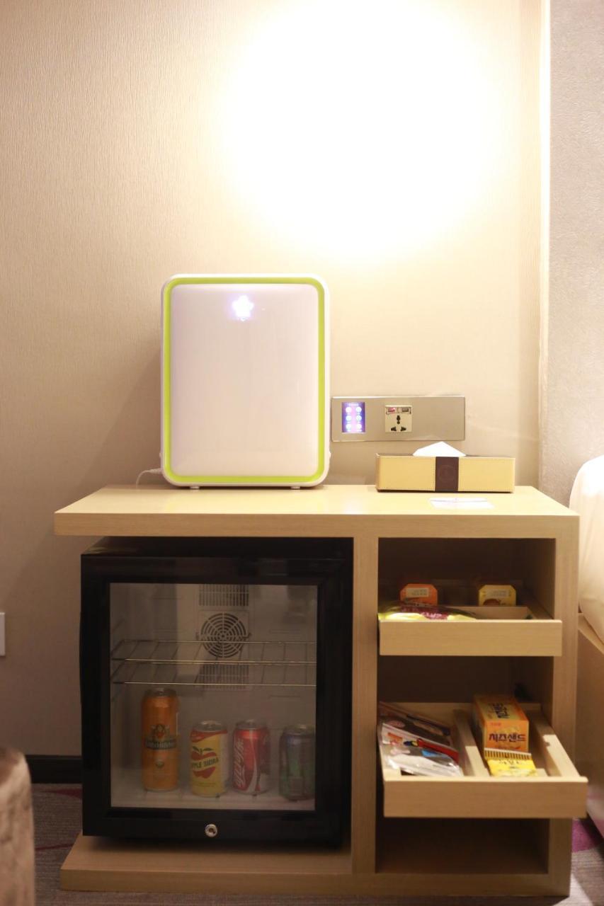 Lavande International Hotel Guangzhou Taikoo Hui Square Shipaiqiao Metro Station Branch - Free Shuttle Bus To Canton Fair Complex During Canton Fair Period & Free Vpn Internet Access Exteriér fotografie